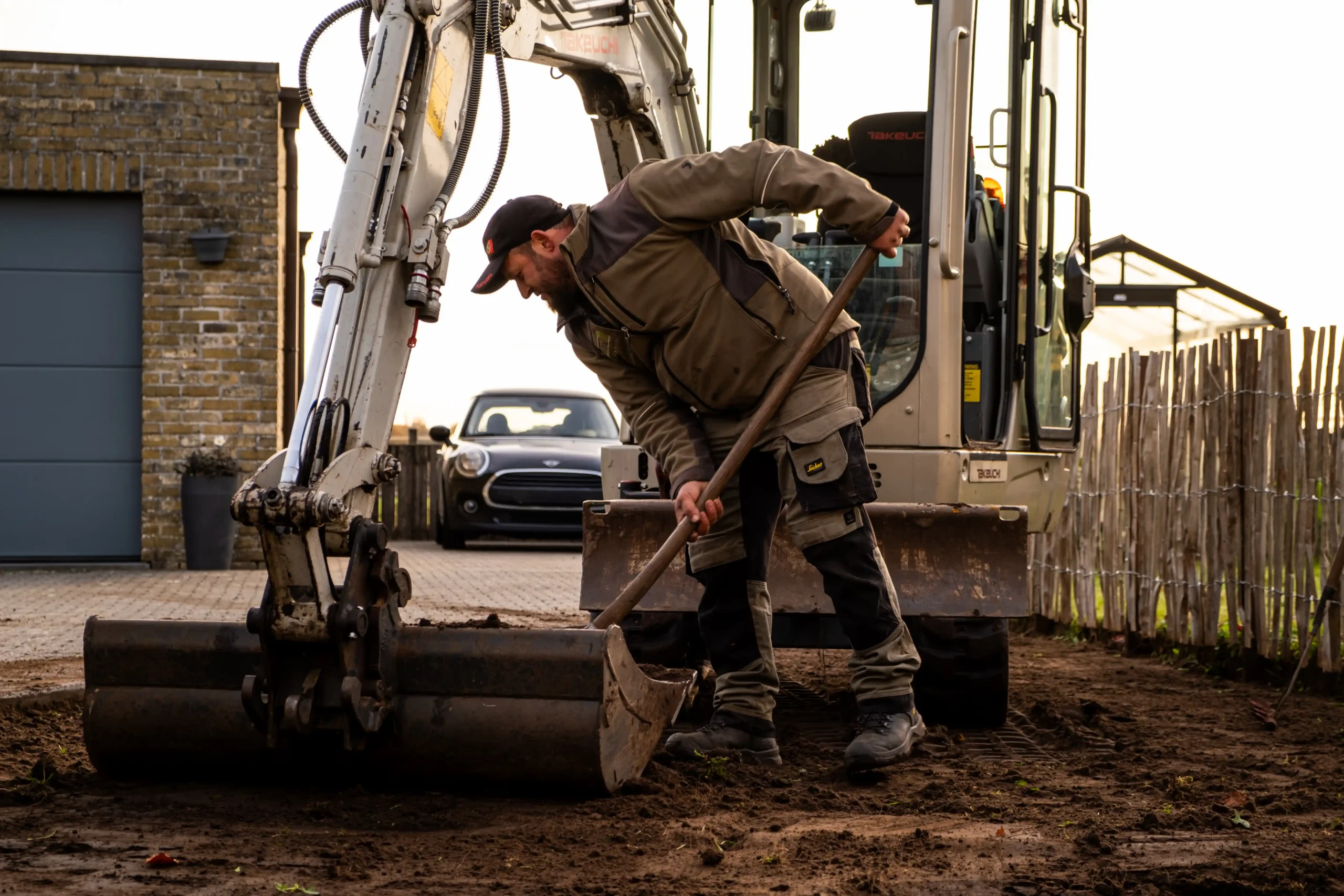 Graafmachine voor tuinonderhoud